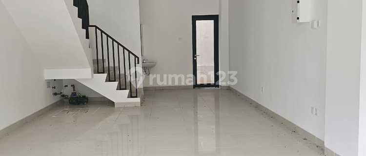 For Rent 3-Storey Shop House in BSD, Tangerang 1