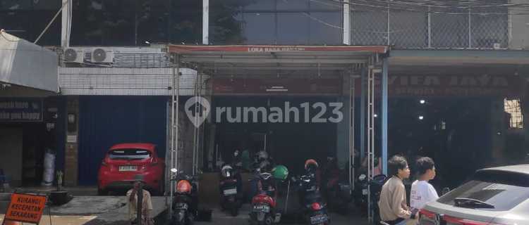 For Rent: Shop House (5 x 15), 3 floors in Haji Nawi Raya, Kebayoran. 1