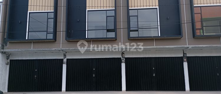 NEW SHOPHOUSE ON MAIN ROAD LEMBANG HIGHWAY 1