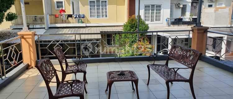 Sewa Rumah Kota Wisata Furniture Siap Huni Bagus di Cibubur 1