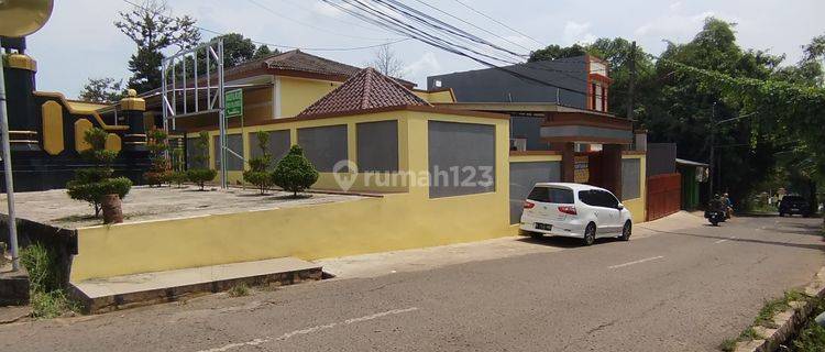 Rumah Kontrakan Hook Pinggir Jalan Cocok Buat Mess Dan Kantor Bagus 1