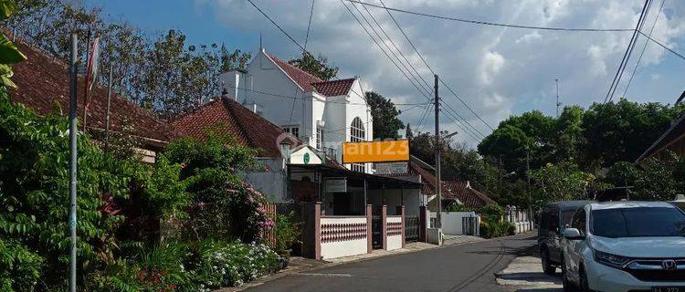 Rumah Murah Luas Strategis Lantai 2 Eks Kolonial Di Kota Magelang 1