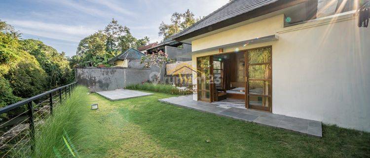 Villa Elegant Dan Mewah Dengan View Sawah Dekat Jantung Kota Tabana Bali 1