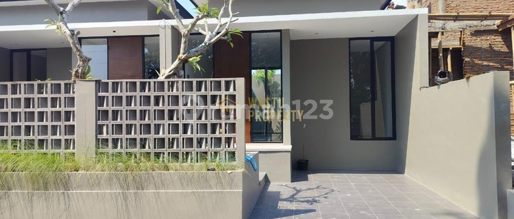 Rumah Cantik Siap Huni Murah Dekat Polsek Seyegan Sleman 1