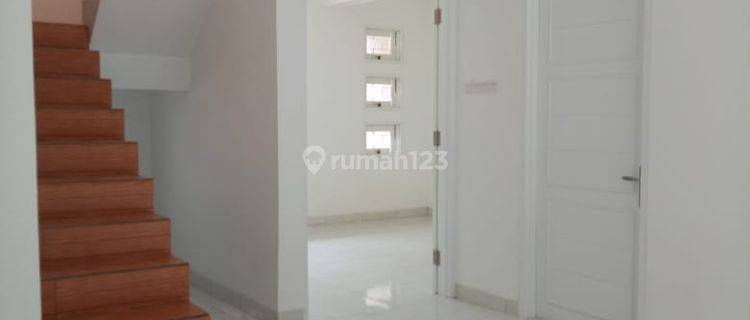 Dijual Cepat Rumah Komplek Taman Kopo Melati 1
