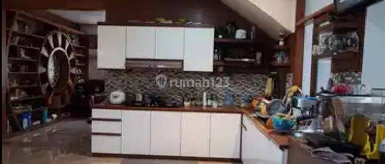 Rumah 2 Lantai Bagus Semi Furnished di Perumahan Citraland Cluster Aborside 1