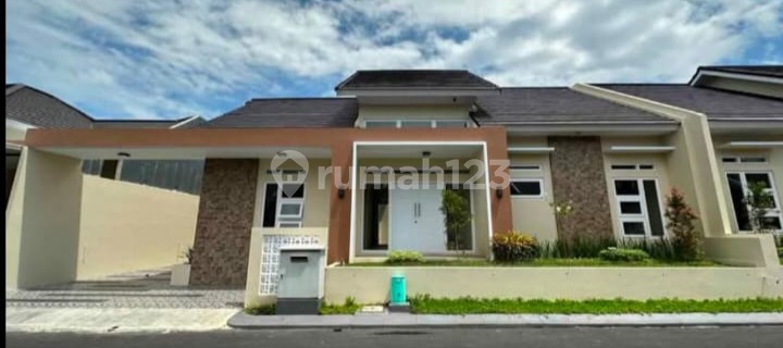 Disewakan Rumah Luas 1lantai Perumahan Karisma Residence Cirebon 1