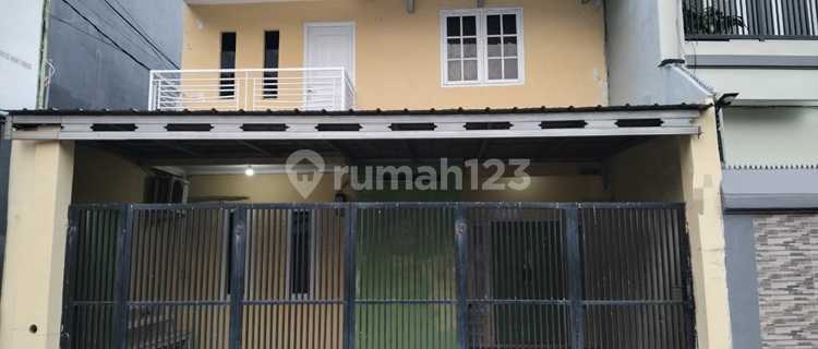 Disewakan Rumah 2 Lantai Siap Huni Di Kejaksan, Cirebon 1
