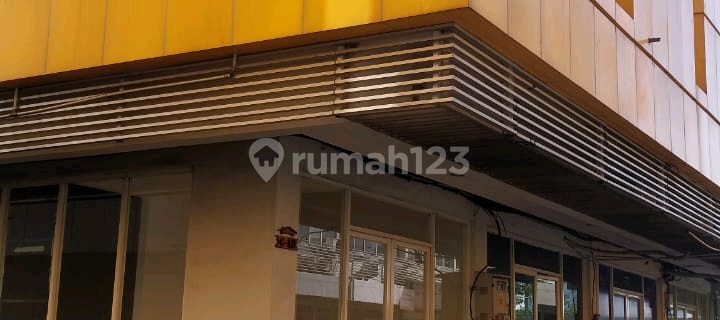 Este Square Ruko Merr near Galaxy Mall, Surabaya city 1