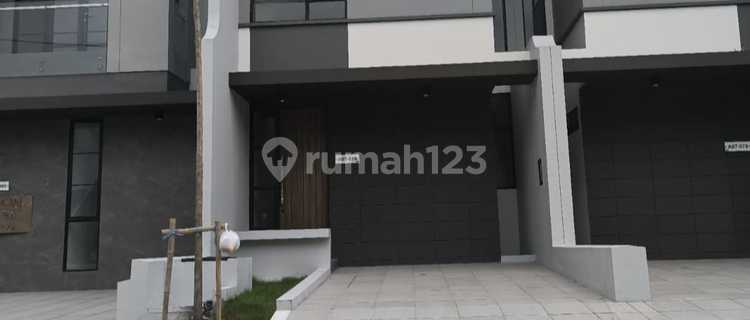 Disewakan rumah Citraland Kedamean dekat Grand Sunrise 1