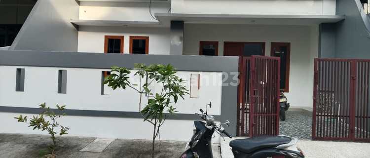 Rumah Baru Selesai Renovasi Dalam Cluster Golden City. Bekasi 1