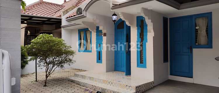 Rumah Cantik Full Furnished di Kemang Pratama. Kota Bekasi 1
