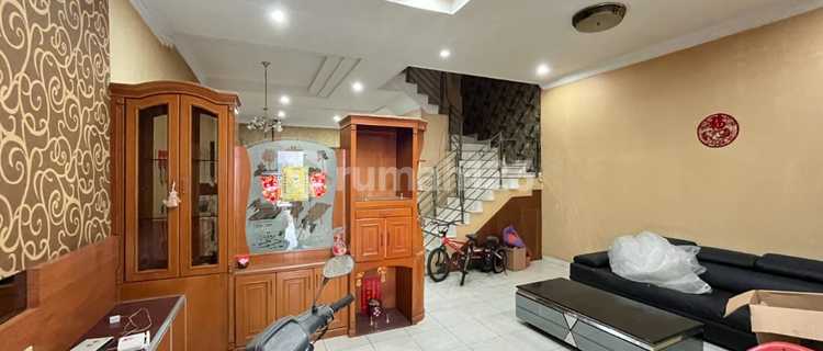For Rent: Jemadi Mas Villa Complex House, Jemadi Krakatau Street 1