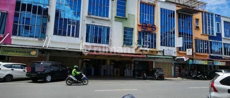 Translation: For Rent Semi-Detached Shop (Ruko) at J City 2 Units, Jalan Karya Wisata Johor 1