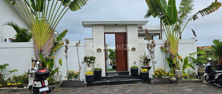 Villa Cantik Sewa Harian Atau Bulanan Dengan Kolam Renang Bersama 1