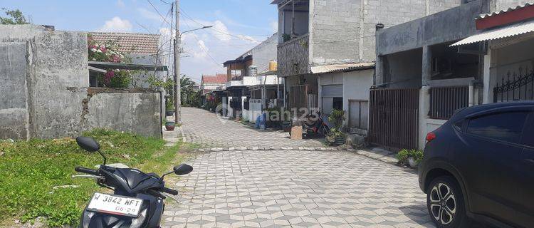 Tanah Siap Bangun Jalan Lebar Hadap Selatan Dekat Oerr 1