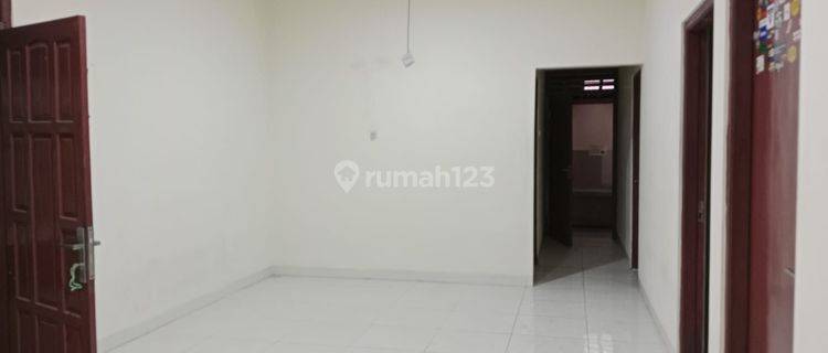 Rumah Kontrakan 6 Kamar Dekat Ugm Yogyakarta  1