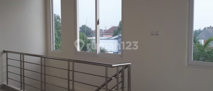For Sale: 2-Story Shop House on Evacuation Road, Cirebon 1