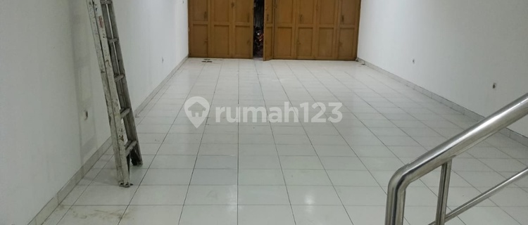 For Rent 2-Story Shop House on Jalan Ciremai Raya Cirebon 1