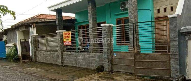 Rumah Asemrowo Sekolahan Murah 1