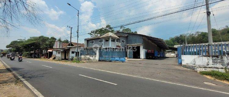 Gudang Terawat Nol Jalan Raya MH. Thamrin, Kalisat Jember 1