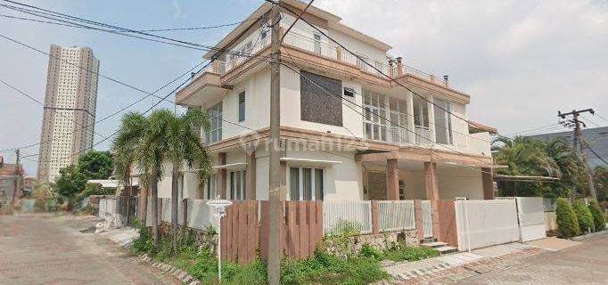 Rumah Bagus 2 Lantai Dharmahusada Mas, Mulyorejo Surabaya  1