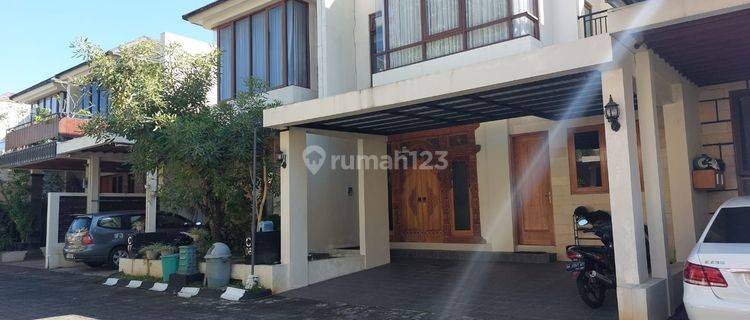 RUMAH 2 LANTAI DI PERUMAHAN EKSKLUSIF BANGUNTAPAN BANTUL 1