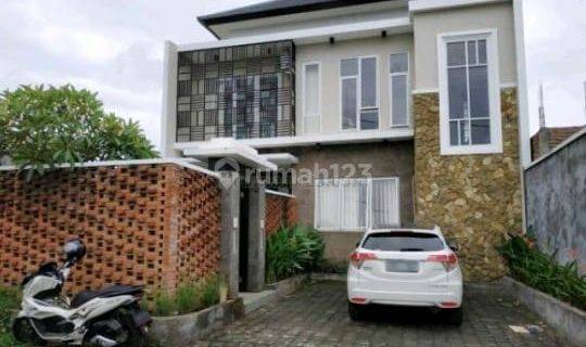 Rumah One Gate 2 Lantai View Gwk Dan View Laut Rp 120jt th Jimbaran Kuta Bali 1