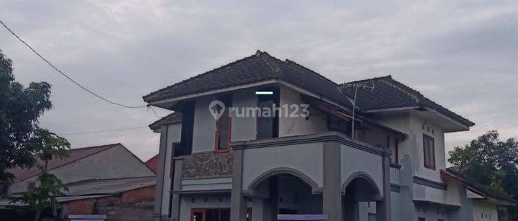 Rumah Besar Dan Eksklusif Halaman Luas di Polehan, Blimbing, Kota Malang 1