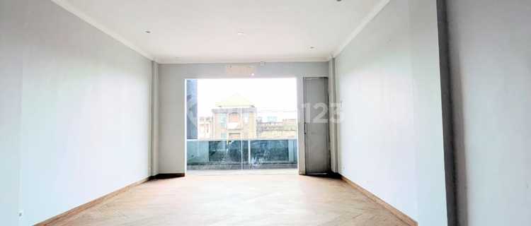 3-STORY RUKO READY FOR OCCUPANCY, STRATEGICALLY LOCATED ON GATOT SUBROTO. 1