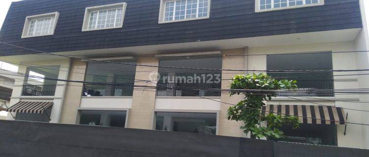 Ruko Siap Huni Lokasi Strategis di Jalan Kalimalang Jaktim 1