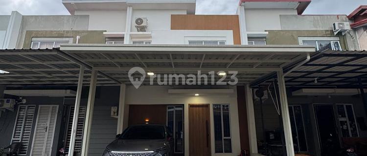 Rumah Beverly Green 2 Lantai Furnished Cantik  1