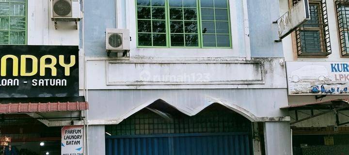 Ruko 3 Lantai Full Keramik Di Taman Kota Mas Samping Uib 1