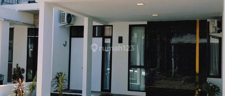 Rumah Mewah Siap Huni Sudah Interior Dan Lengkap Perabot  1