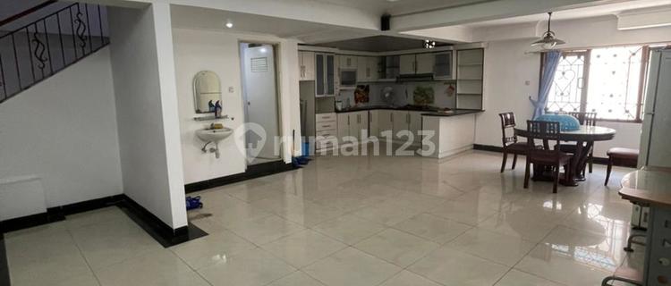 Beautiful Luxury House in Gunung Sahari, Size 288 1