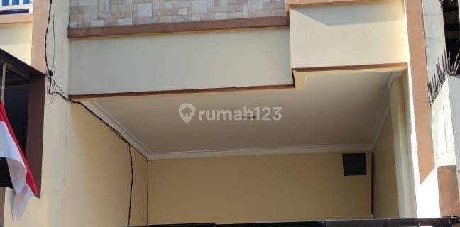 Dijual Rumah Minimalis Modern 3 Lt 1