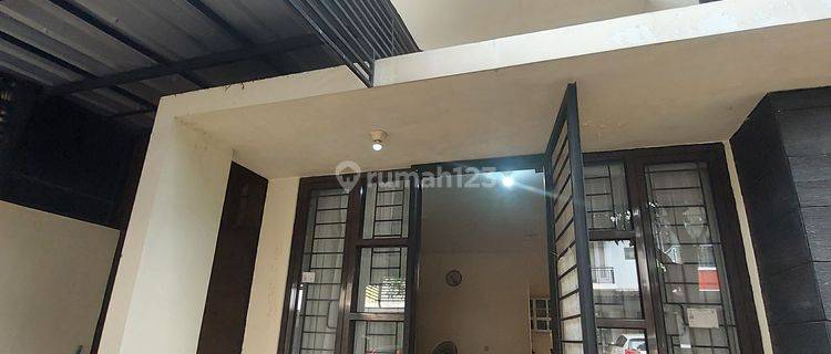 Dijual Rumah SHM Furnished di Delatinos Bsd 1