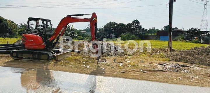 TANAH STRATEGIS DI PINGGIR JALAN, DEKAT SIMPANG 4 JALAN POROS  1