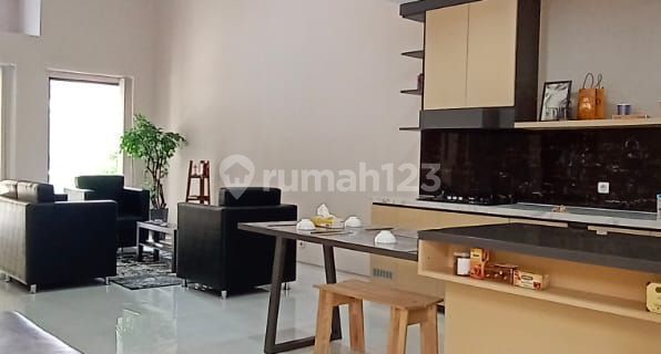 Rumah Full. Furnished Siap Huni Di Kota Baru Parahyangan Selangkah Dari Sekolahan 1