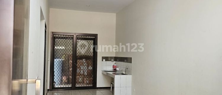 Rarely Are There Ready-to-Occupy Homes Under 2 Billion in Kota Baru Parahyangan. 1