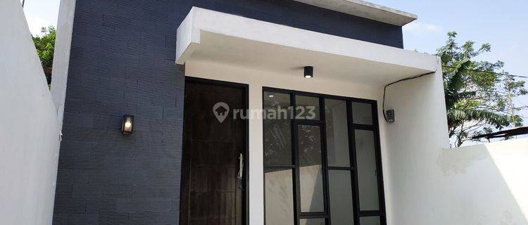 RUMAH MODERN MINIMALIS HARGA TERJANGKAU DI MUSTIKA JAYA BEKASI 1