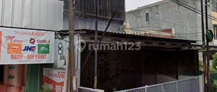 3-Story Shop House on Maulana Yusuf Street, Cimuncang 1
