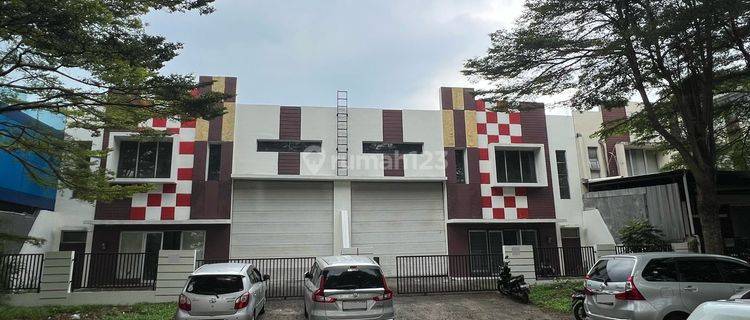 Disewakan  Gudang GANDENG Taman Tekno Gandeng super luas BSD City, Tangerang 1