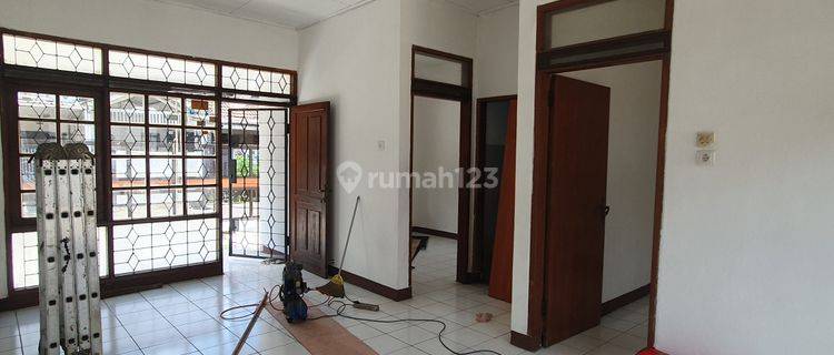 Rumah Hunian Taman Kopo Indah Siap Pakai 1