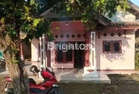 RUMAH STRATEGIS, PINGGIR JALAN 1