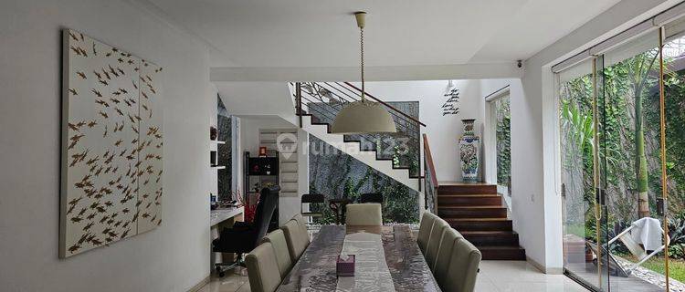 Rumah Exclusive 3Lantai Furnish Dekat Jalan Raya Lengkong Bandung 1