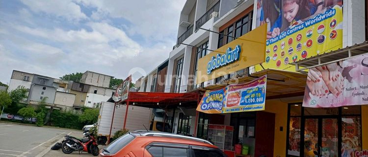Ready-to-Occupy 3-Storey Shop House in Metland Puri, Cipondoh, Tangerang 1