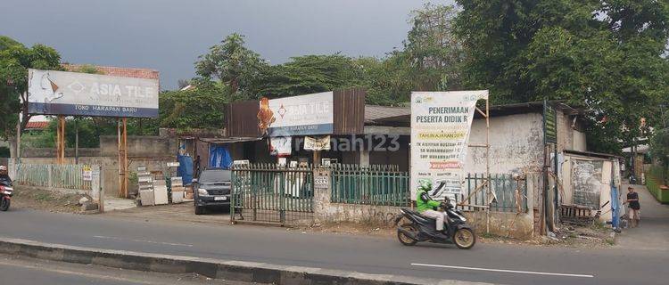 Ruang Usaha Serbaguna di Cisalak Depok 1