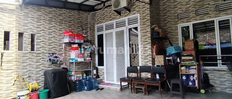 Sunter. Rumah Minimalis Modern. 2 Lantai. 1