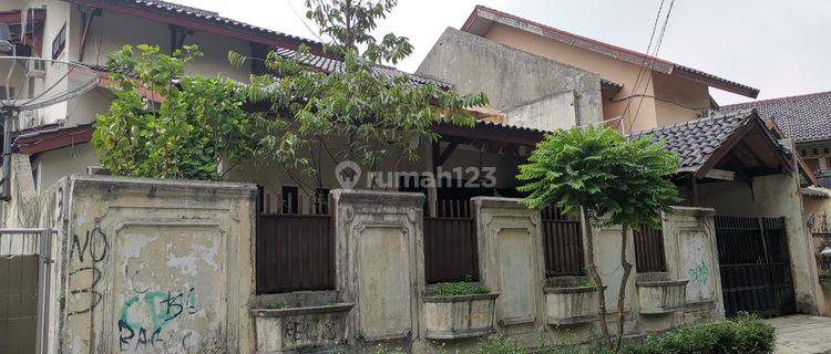 Dijual Rumah Tua di Lebak Bulus Jakarta Selatan 1